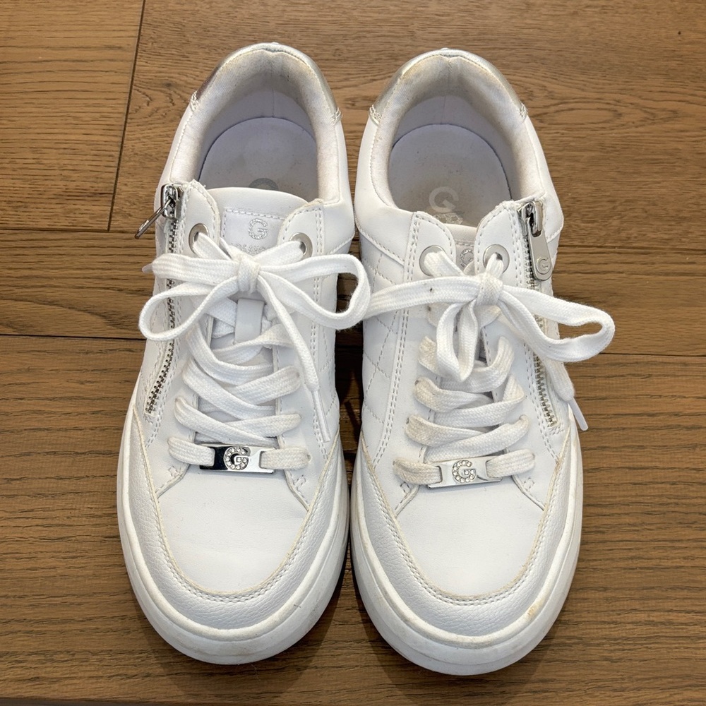 GBG Los Angeles White Quilted Low-Top Sneakers with Gold Accent comfort everyday